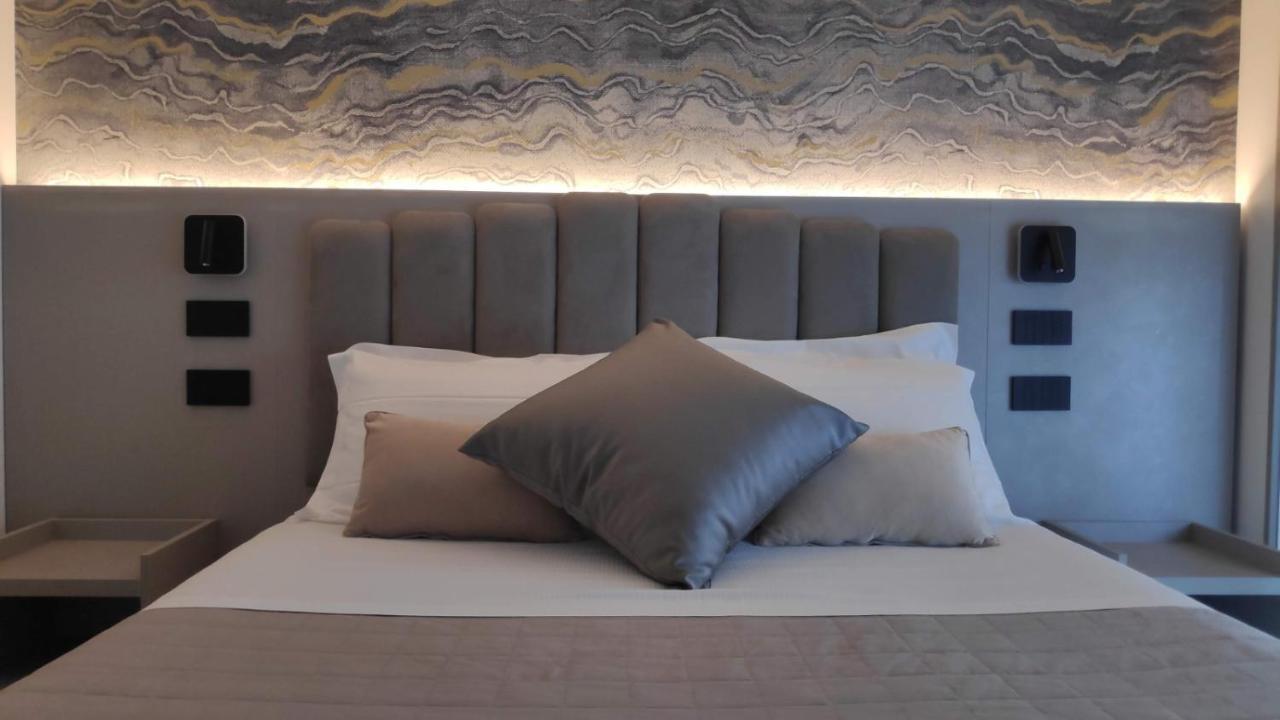 Hotel Ascot 리치오네 외부 사진
