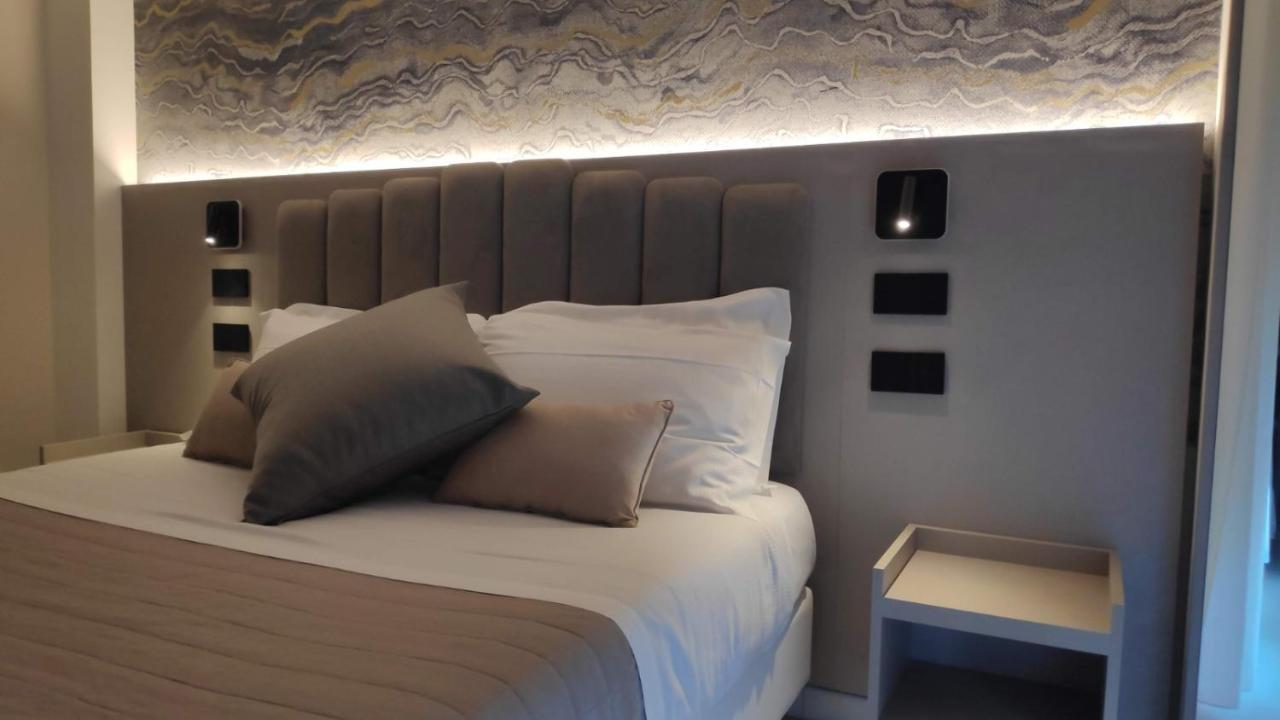 Hotel Ascot 리치오네 외부 사진