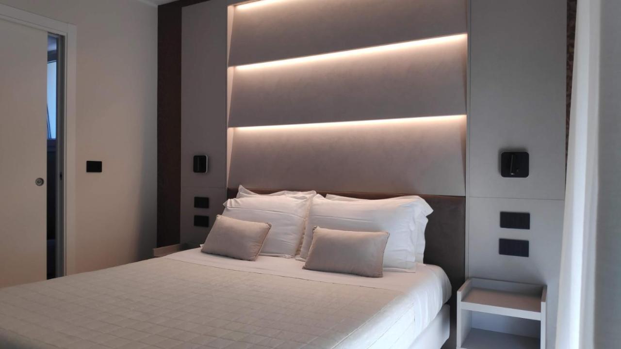 Hotel Ascot 리치오네 외부 사진
