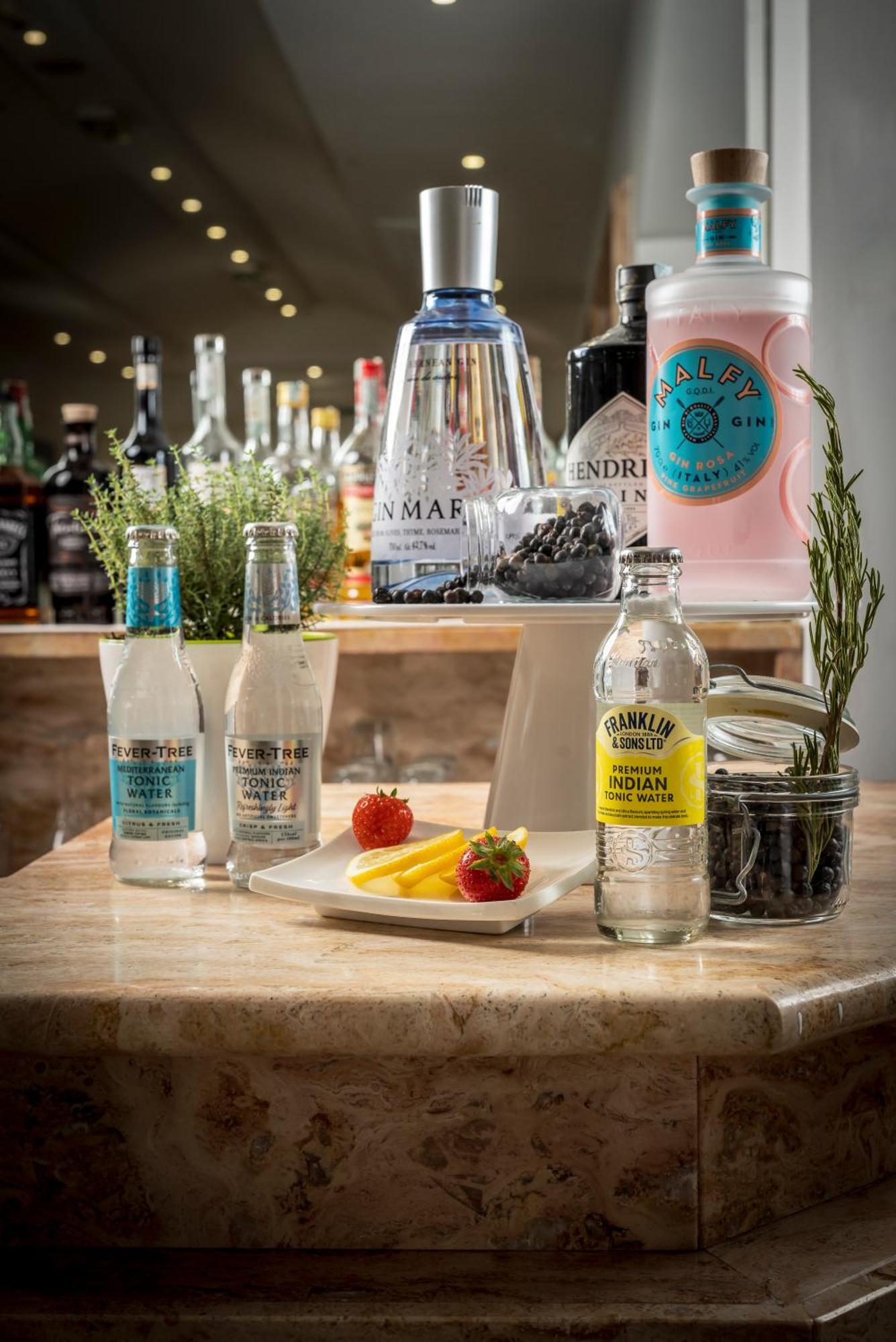 Hotel Ascot 리치오네 외부 사진