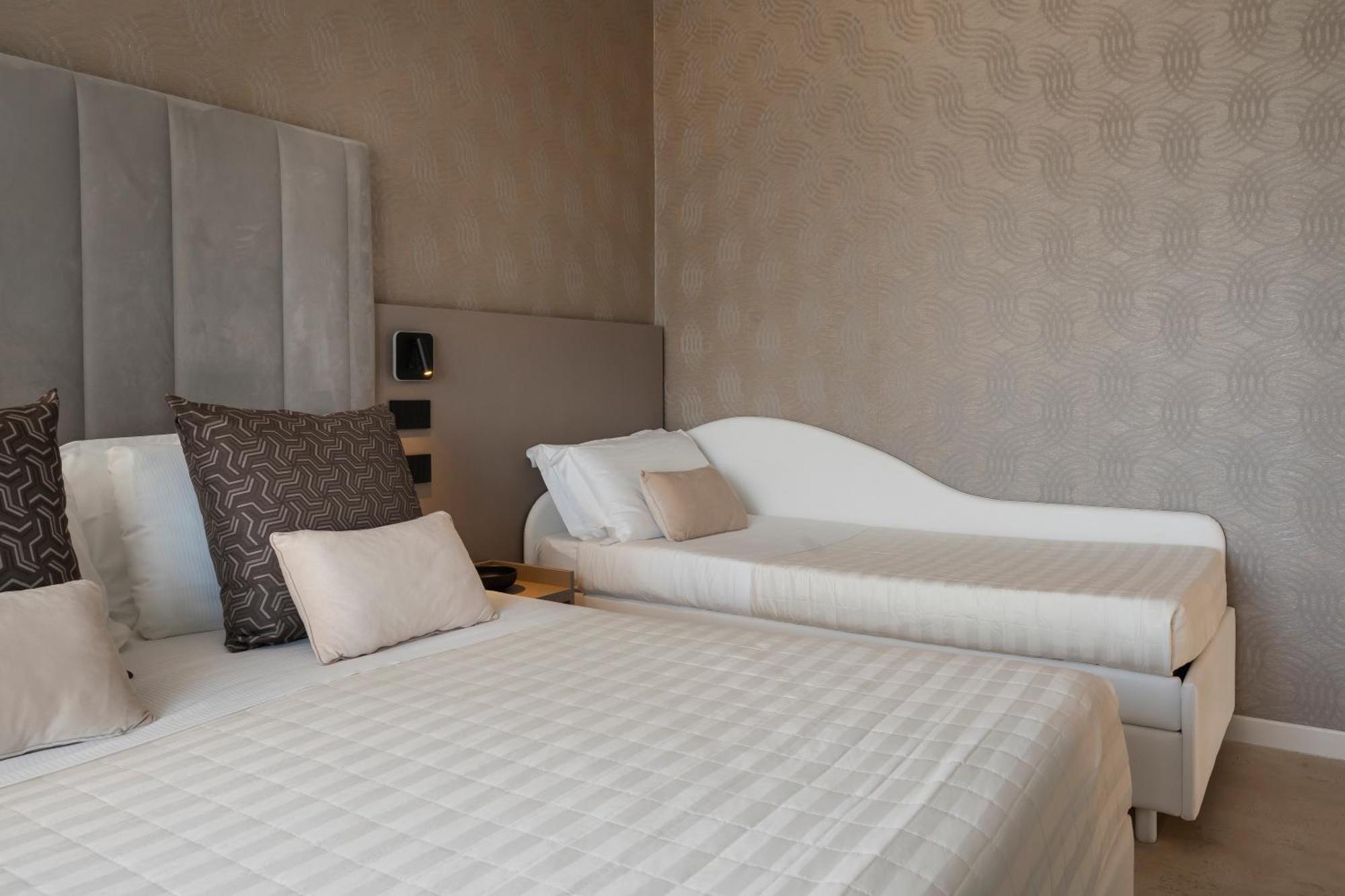 Hotel Ascot 리치오네 외부 사진